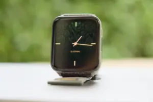 Für die Venu X1 stehen zahlreiche kreative Watchfaces zur Verfügung