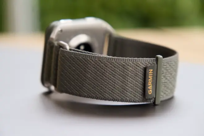 Garmin Venu X1: Unser Testgerät in Moosgrün
