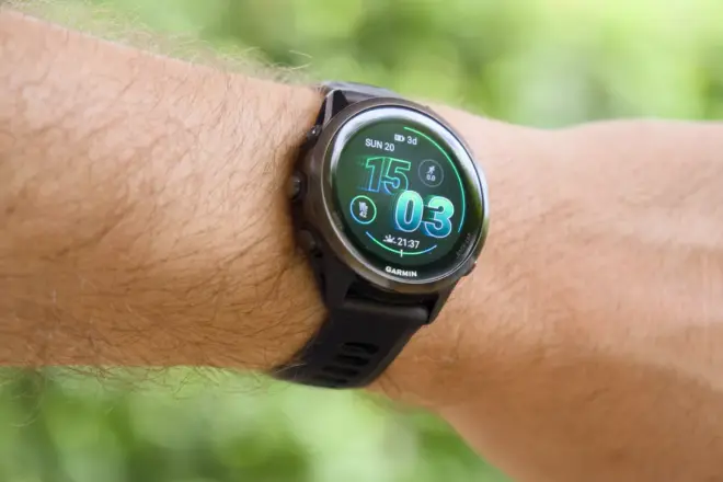 Die FR570 trägt sich sehr angenehm (hier: 42 mm)