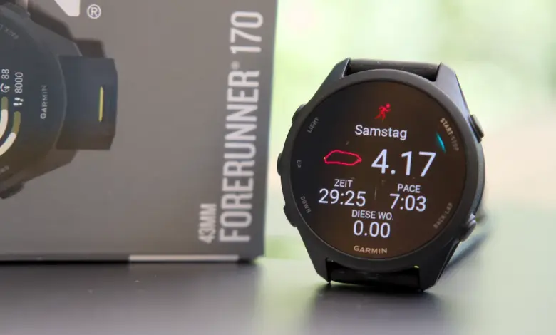 Garmin Forerunner 170 vor der Verpackung mit Laufzusammenfassung